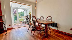 DINING AREA- click for photo gallery